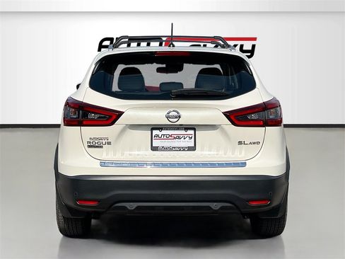 Used 2022 Nissan Rogue Sport SL image 6