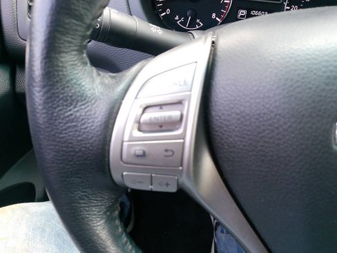 Used 2013 Nissan Altima 2.5 SL FWD image 11