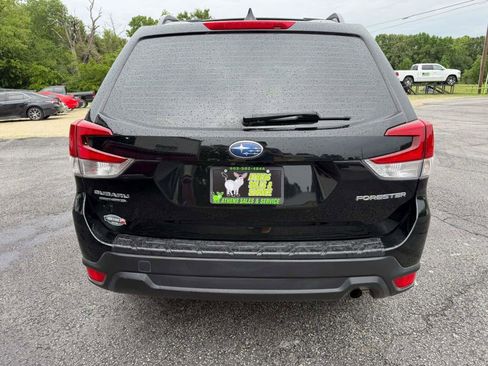 Used 2019 Subaru Forester AWD/4WD image 4