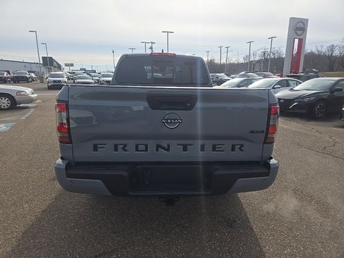 New 2026 Nissan Frontier SV image 6