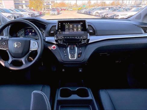 Used 2023 Honda Odyssey EX-L image 14