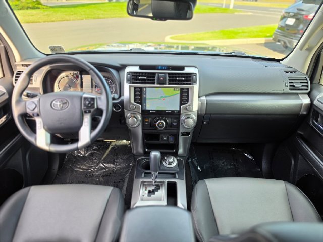 Used 2024 Toyota 4Runner SR5 Premium w/ Moonroof Package AWD/4WD image 32