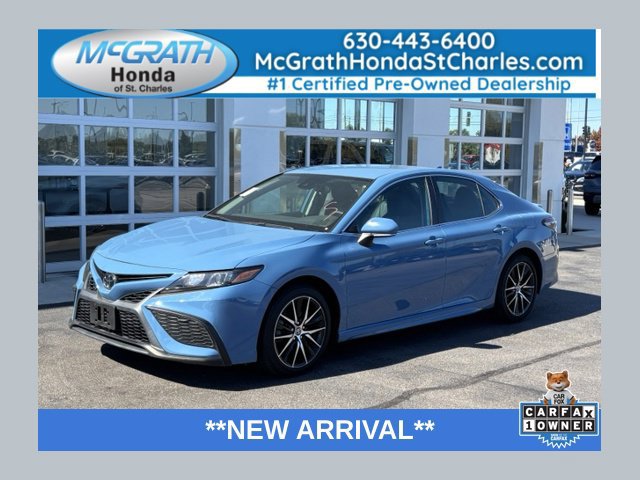 Used 2024 Toyota Camry SE w/ Cold Weather Package FWD image 1