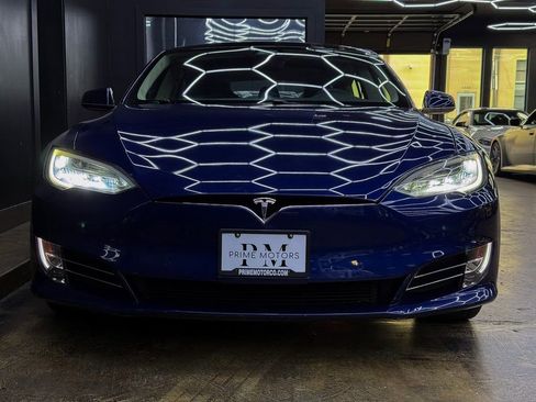 Used 2017 Tesla Model S 60D image 2