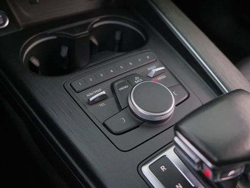 Used 2019 Audi A4 2.0T Premium w/ Convenience Package image 27