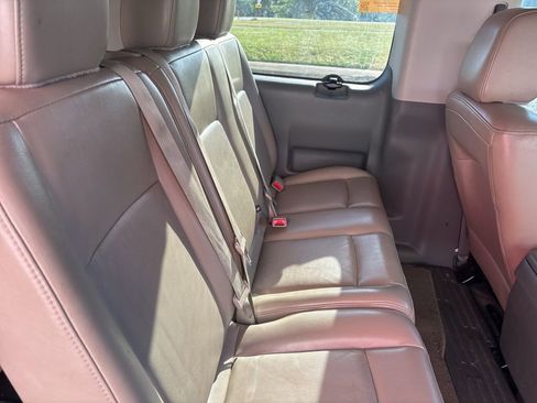 Used 2016 Nissan NV 3500 SL RWD image 21