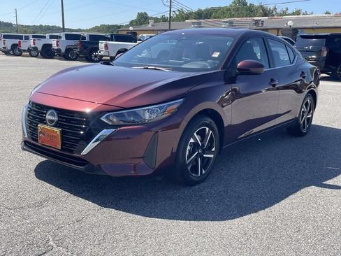 Used 2025 Nissan Sentra SV FWD image 9