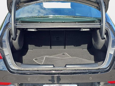 Used 2025 Mercedes-Benz CLA 250 image 12