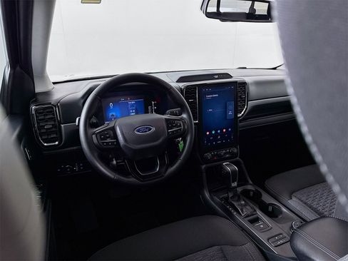 Used 2024 Ford Ranger XLT w/ FX4 Off-Road Package image 18