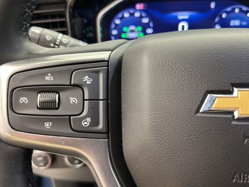 Used 2024 Chevrolet Silverado 1500 LT AWD/4WD image 19