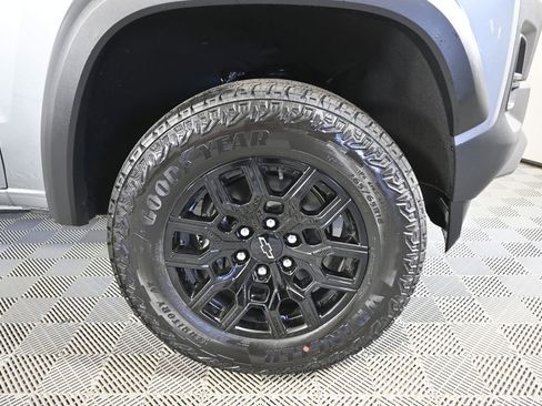 New 2026 Chevrolet Colorado Trail Boss AWD/4WD image 12