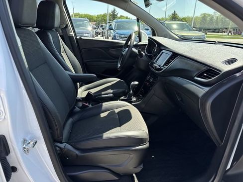 Used 2022 Buick Encore Preferred w/ Safety Package AWD/4WD image 27