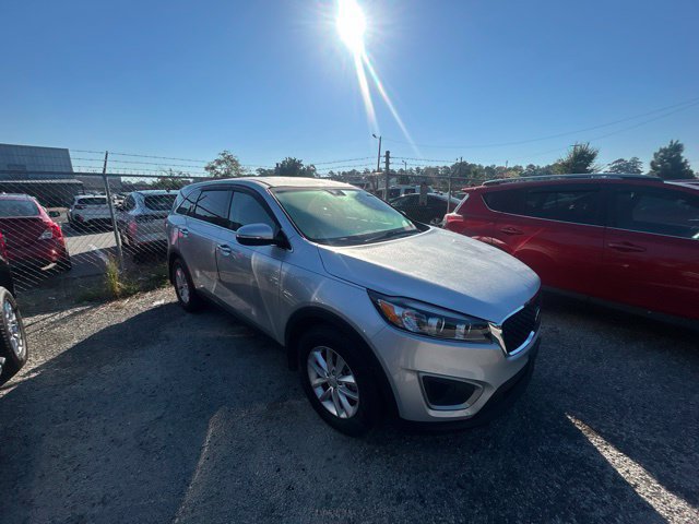 Used 2017 Kia Sorento L FWD image 1