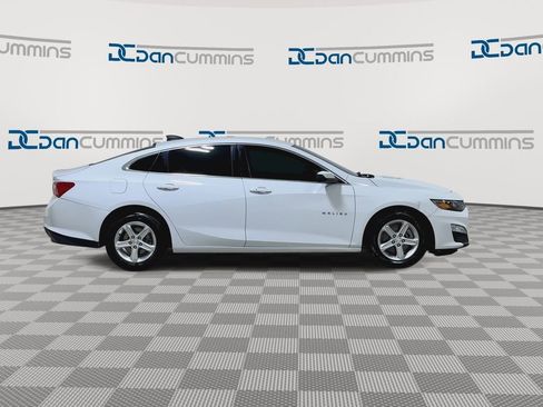 Used 2021 Chevrolet Malibu LS w/ Driver Confidence Package II image 9