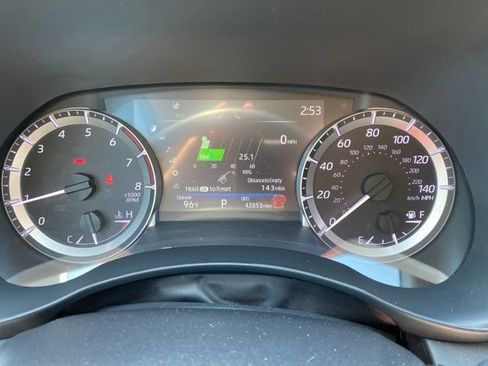 Certified 2025 Toyota Highlander XLE AWD/4WD image 7