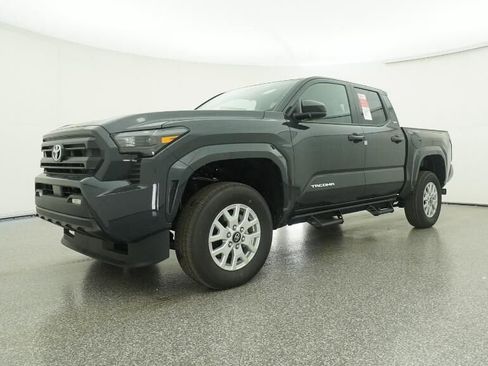 New 2025 Toyota Tacoma SR5 image 17