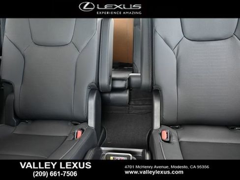 New 2026 Lexus TX 500h AWD image 9