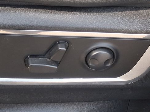 Used 2022 RAM 1500 Laramie image 26