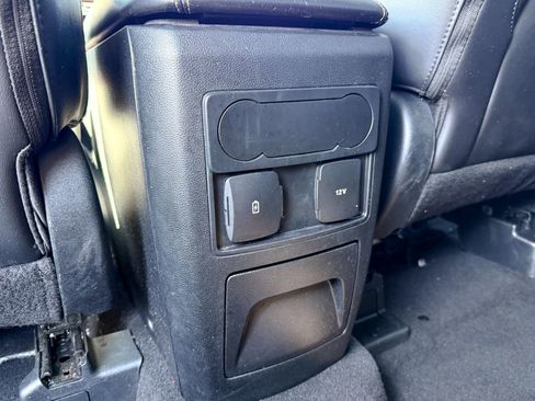 Used 2023 Ford Explorer XLT w/ Equipment Group 202A AWD/4WD image 34
