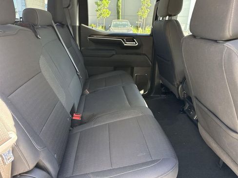 Used 2025 Chevrolet Silverado 1500 LT image 23