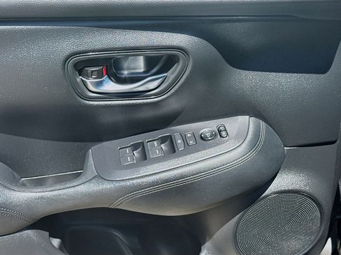 Used 2024 Honda HR-V LX image 16