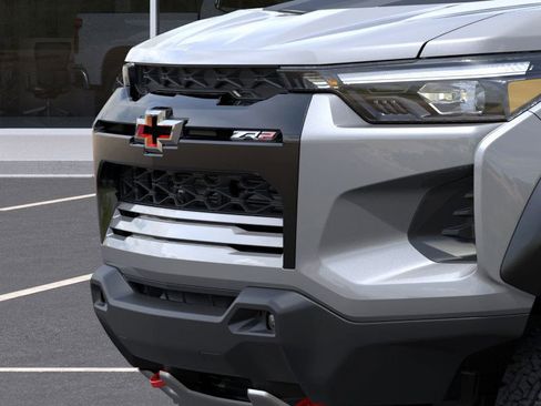 New 2026 Chevrolet Colorado ZR2 w/ Technology Package AWD/4WD image 13