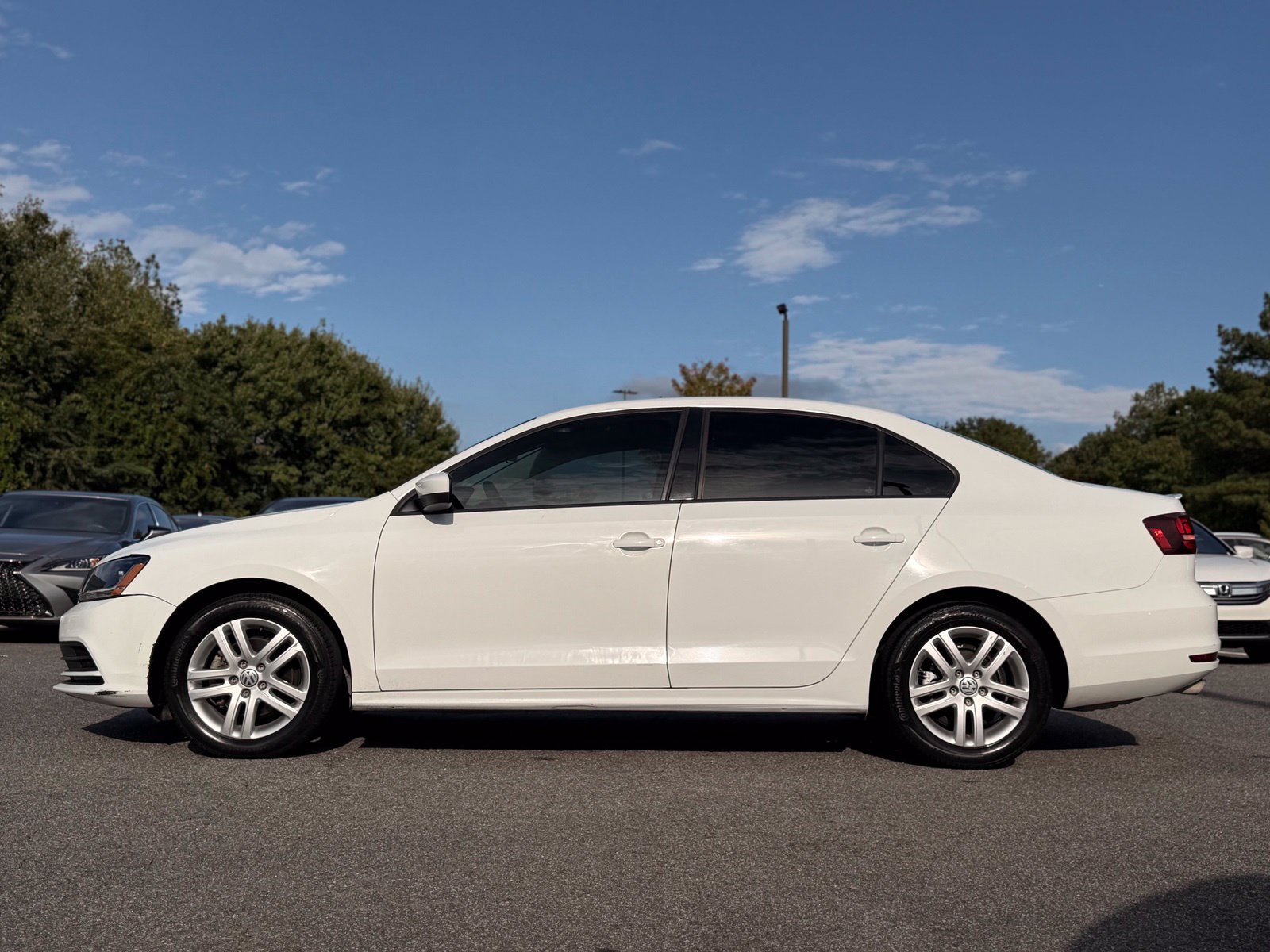 Used 2018 Volkswagen Jetta S FWD image 2