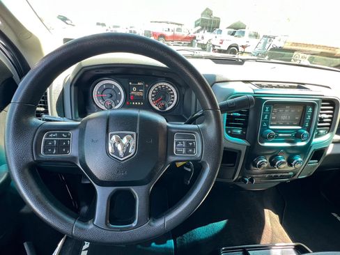 Used 2016 RAM 2500 Tradesman w/ Chrome Appearance Group RWD image 30