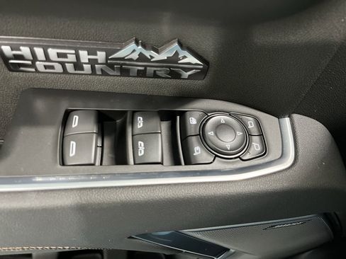 New 2026 Chevrolet Silverado 1500 High Country w/ Technology Package AWD/4WD image 31