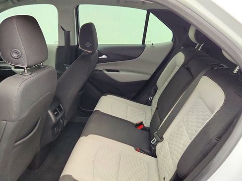 Used 2019 Chevrolet Equinox LS FWD image 21