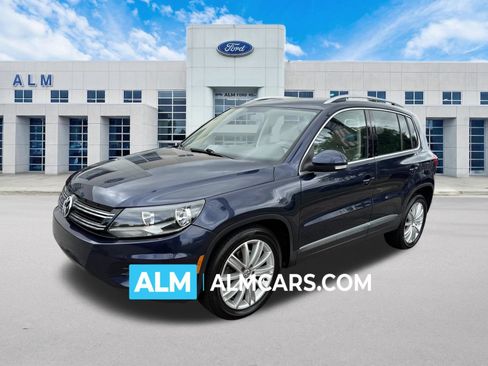 Used 2015 Volkswagen Tiguan SE FWD image 1