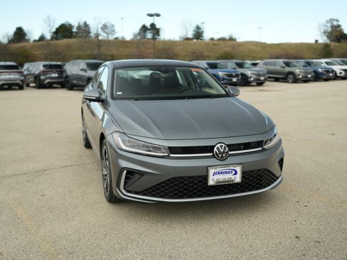 New 2026 Volkswagen Jetta SEL image 2
