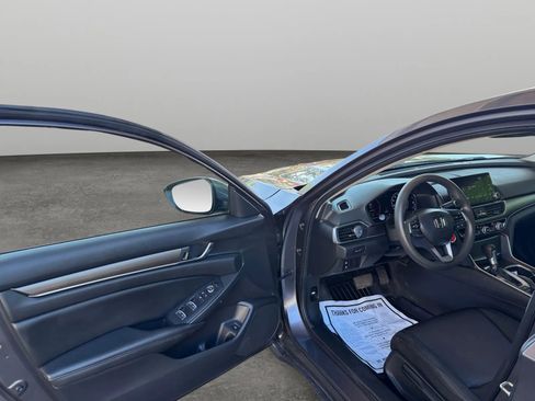 Used 2020 Honda Accord LX image 11