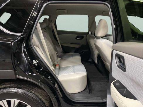 Used 2023 Nissan Rogue SV image 28