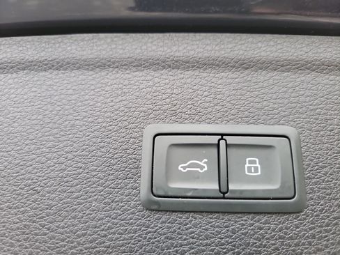 Used 2019 Audi Q5 2.0T Premium Plus w/ Premium Plus Package image 10