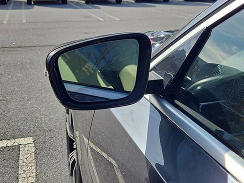 Used 2021 BMW 330i Sedan w/ Convenience Package image 17