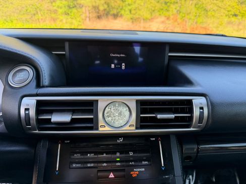 Used 2014 Lexus IS 250 AWD w/ Luxury Package w/Gray Wood image 19