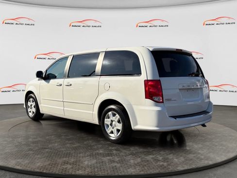 Used 2012 Dodge Grand Caravan SE image 6