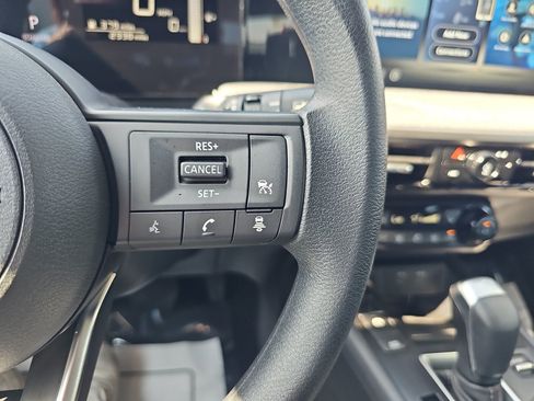 Used 2026 Nissan Kicks SV w/ SV Premium Package FWD image 15