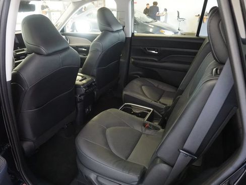 Certified 2024 Toyota Grand Highlander AWD image 25