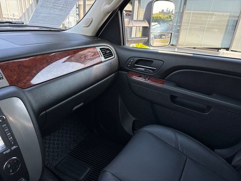 Used 2014 GMC Sierra 3500 SLT image 16