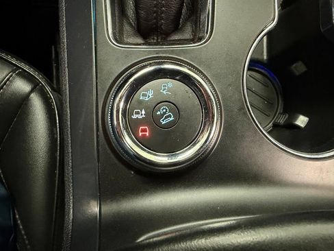 Used 2018 Ford Explorer Platinum AWD/4WD image 33