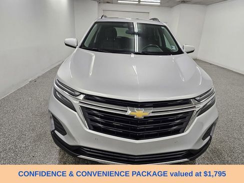 Used 2022 Chevrolet Equinox LT image 2