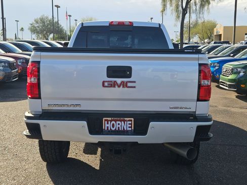 Used 2018 GMC Sierra 2500 Denali w/ Duramax Plus Package image 6