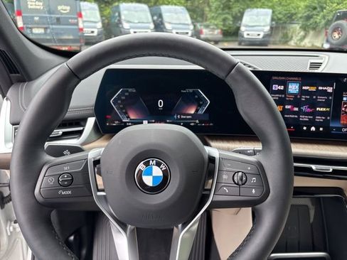 New 2025 BMW X1 xDrive28i w/ Technology Package image 22