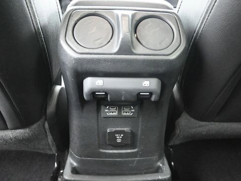 Used 2021 Jeep Wrangler Unlimited Sahara w/ Cold Weather Group AWD/4WD image 17