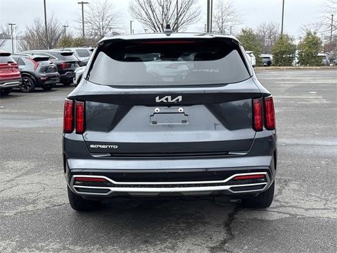 Used 2023 Kia Sorento SX image 3