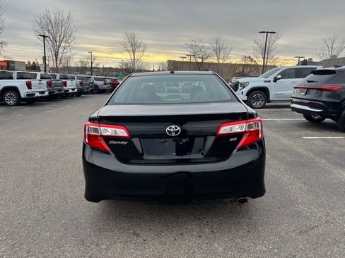 Used 2012 Toyota Camry SE w/ Leather Pkg image 6