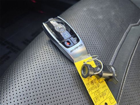 Used 2021 Mercedes-Benz AMG GT 43 image 40