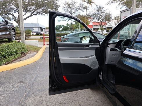 Used 2022 Hyundai Palisade SE image 20